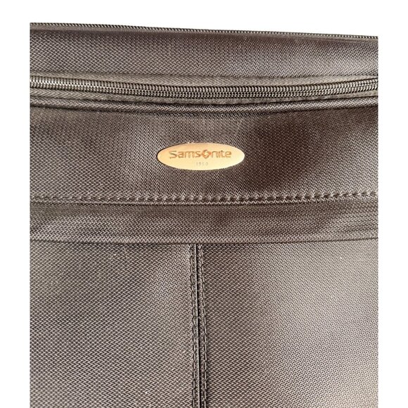 Samsonite BlackLaptop Briefcase With Adjustable Shoulder Strap & Multiple Compar - Picture 4 of 13